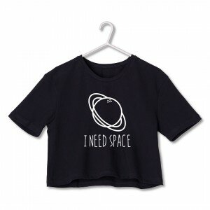 T-SHIRT CROP I NEED SPACE